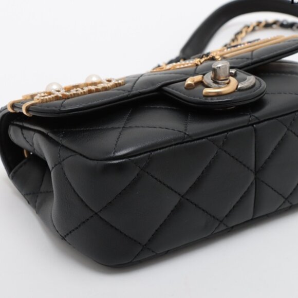 Chanel Mini Matelasse Lambskin Single Flap Single Chain Bag - COA Included - Picture 4 of 12